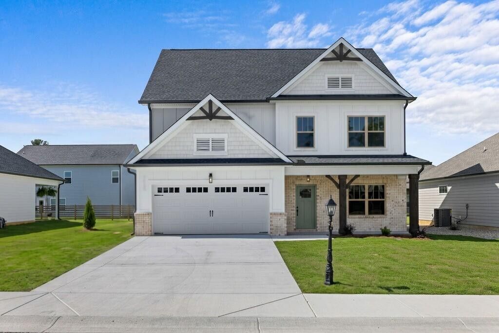 435 Winchester Drive, Rossville