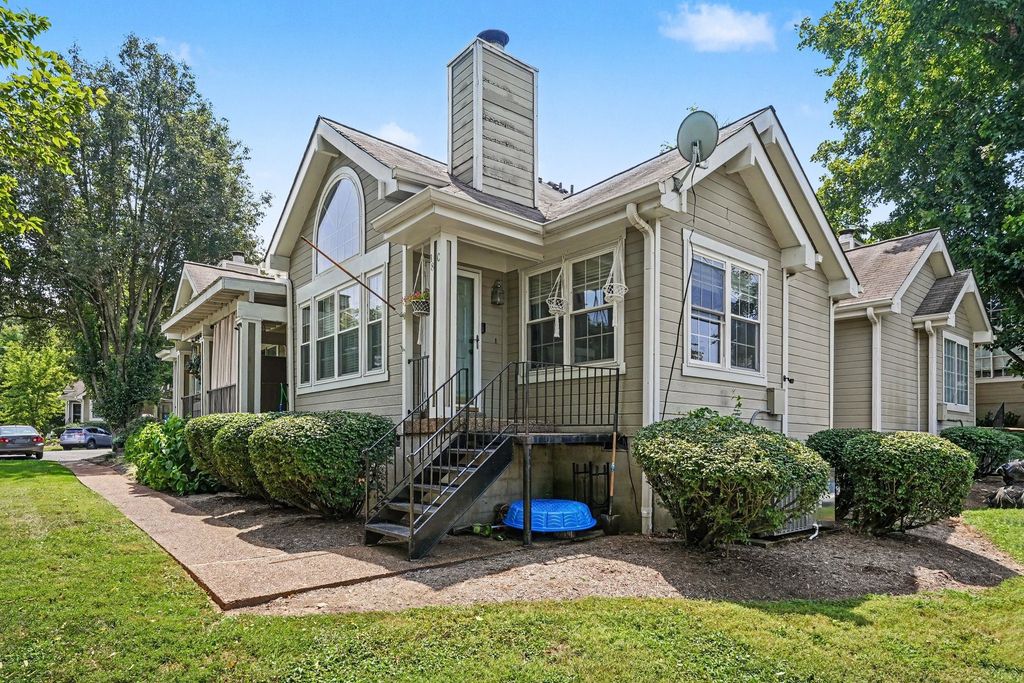 129 Cherry Hill Drive 18c, Hendersonville