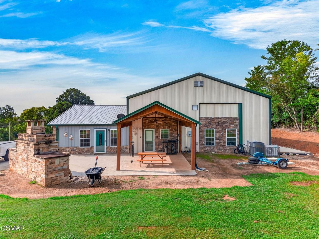 428 Shrader Road, Dandridge