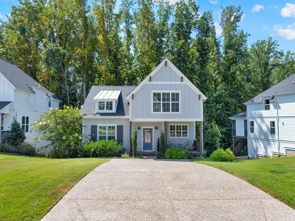 545 Evans Dr, Tullahoma