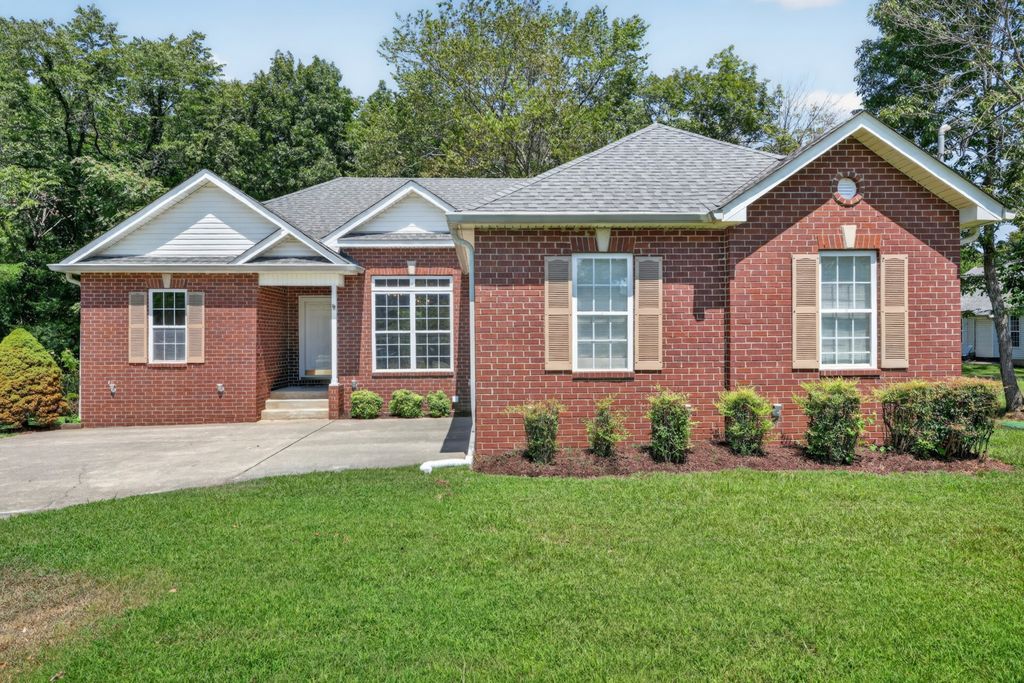 253 Oak Point Ln, Mount Juliet