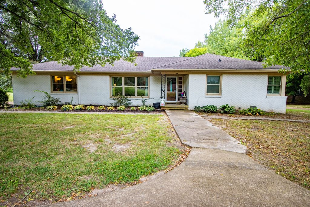 321 Lackey Ln, Ripley