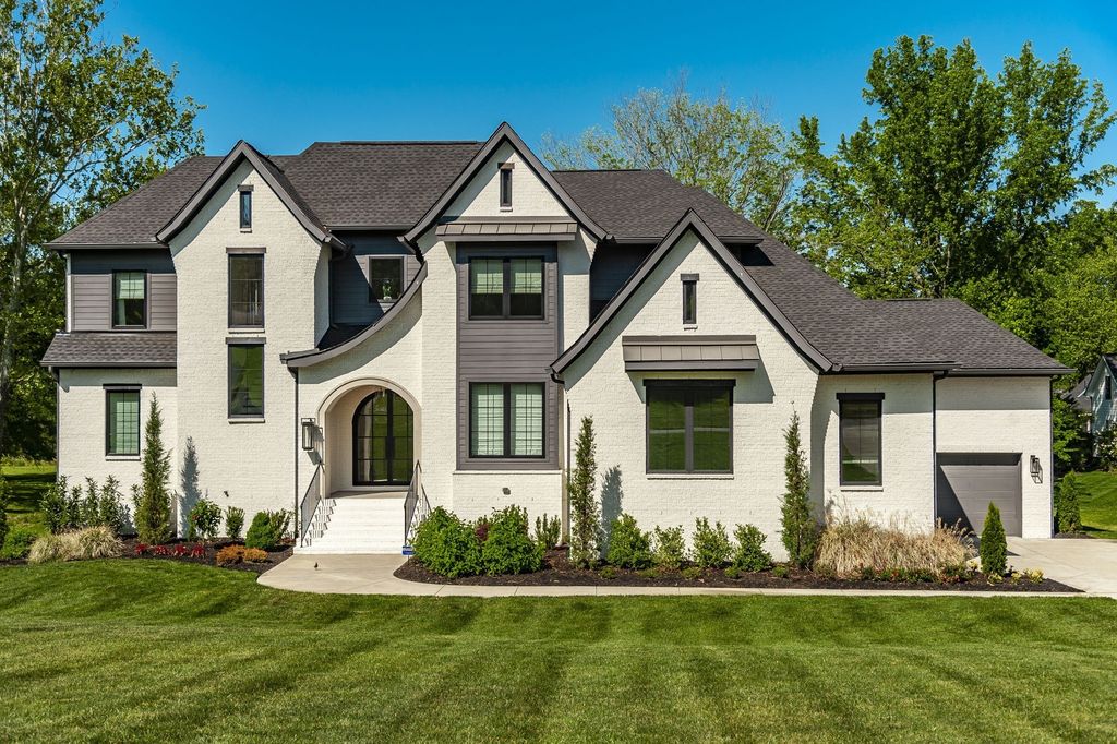 1305 Twin Springs Dr, Brentwood