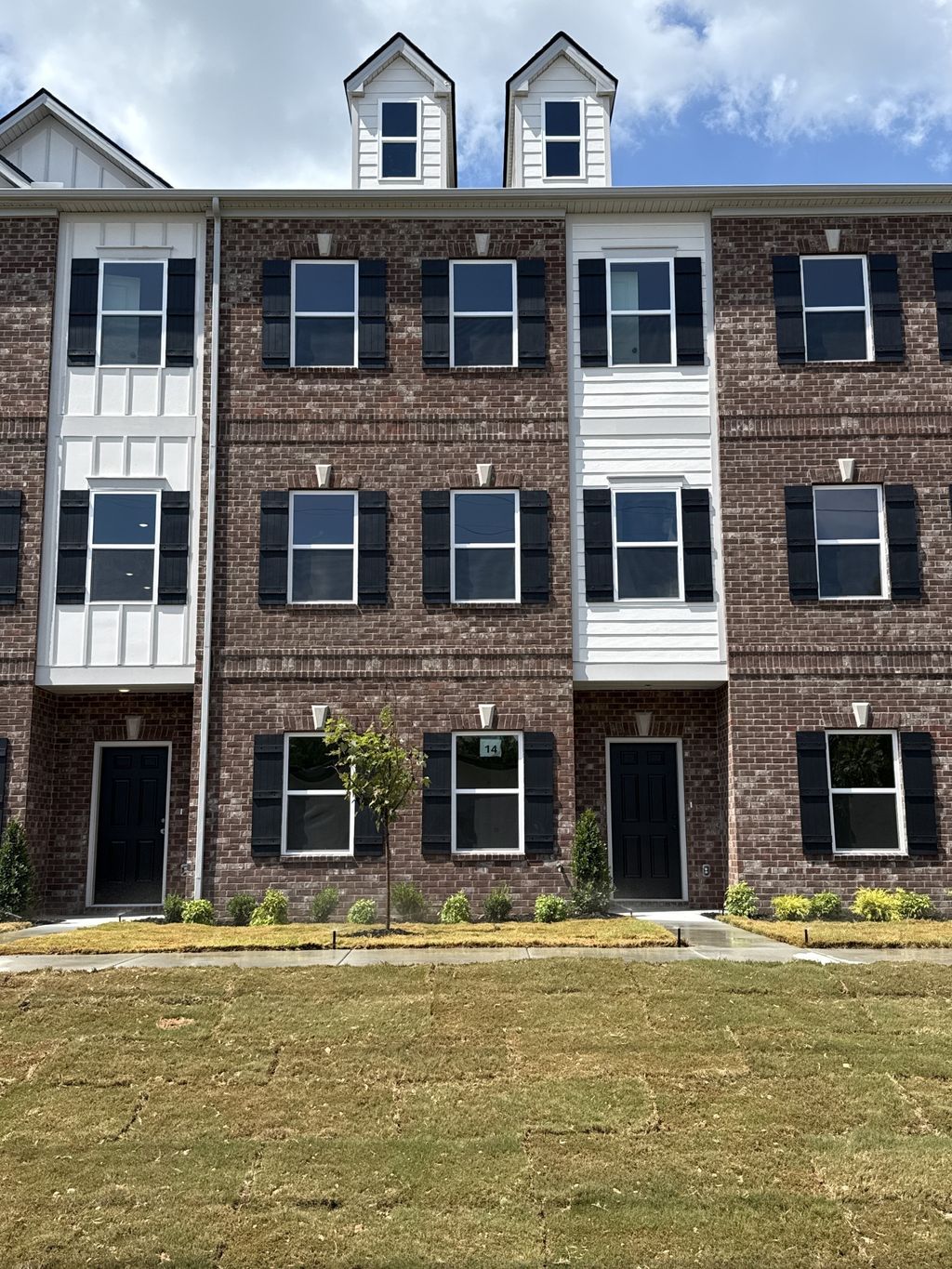 143 Rosebush Lane, Lebanon