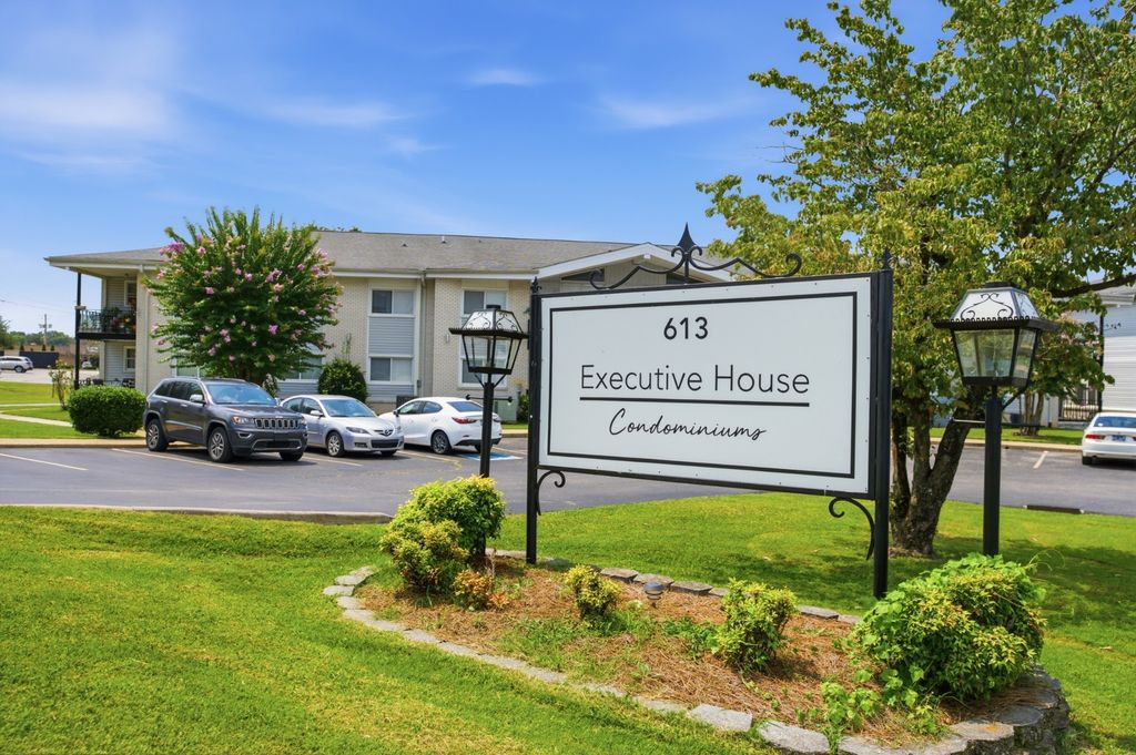 613 Hillsboro Rd C16, Franklin