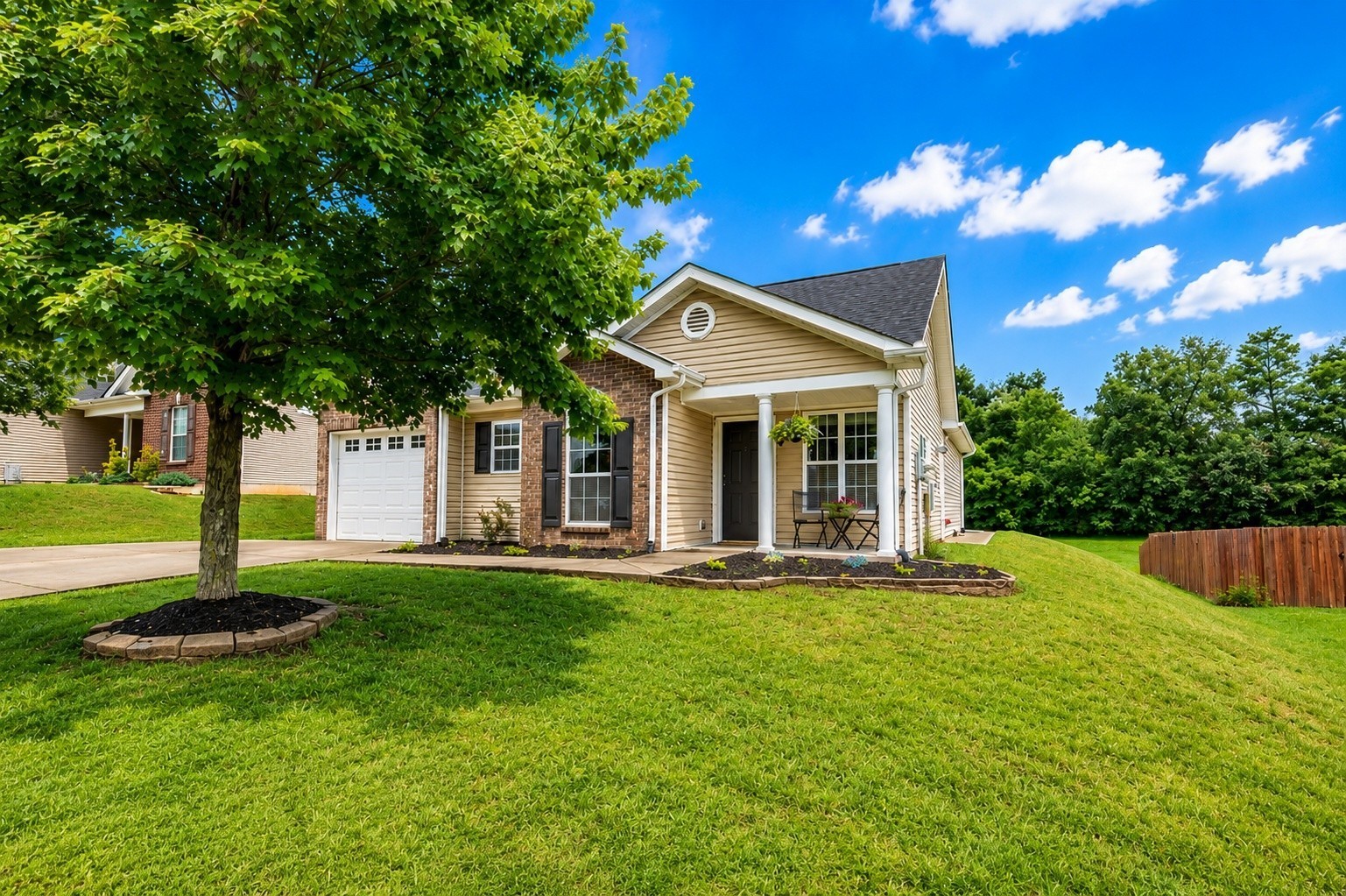 Photo for MLS 3516264 in 140 Granda Flora Dr White House, TN - 37188