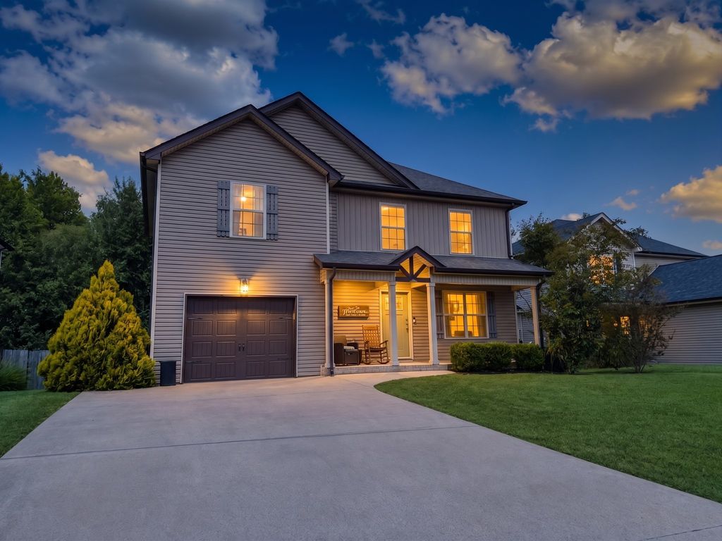 540 Magnolia Dr, Clarksville