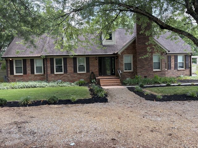216 Mckaig Rd, Murfreesboro