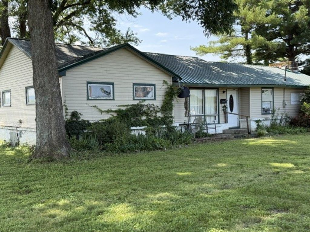 3624 Old Alto Hwy, Decherd
