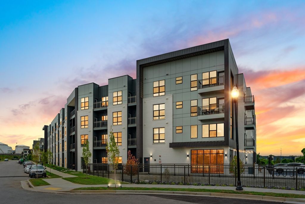 1677 54th Ave N 122, Nashville