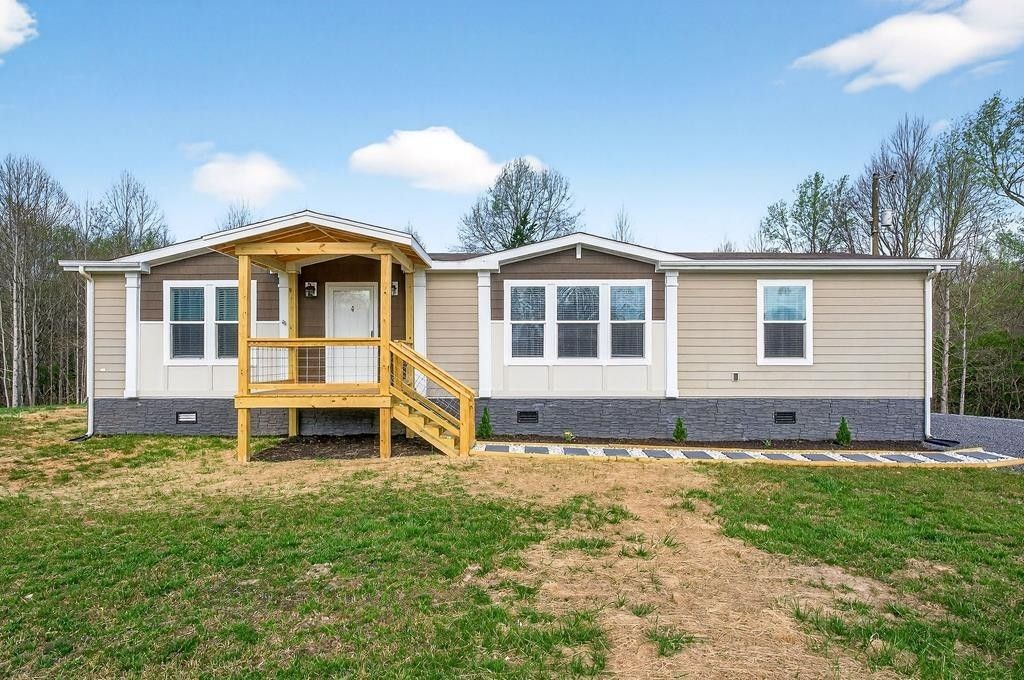 297 Martin Ridge Ln, Gainesboro