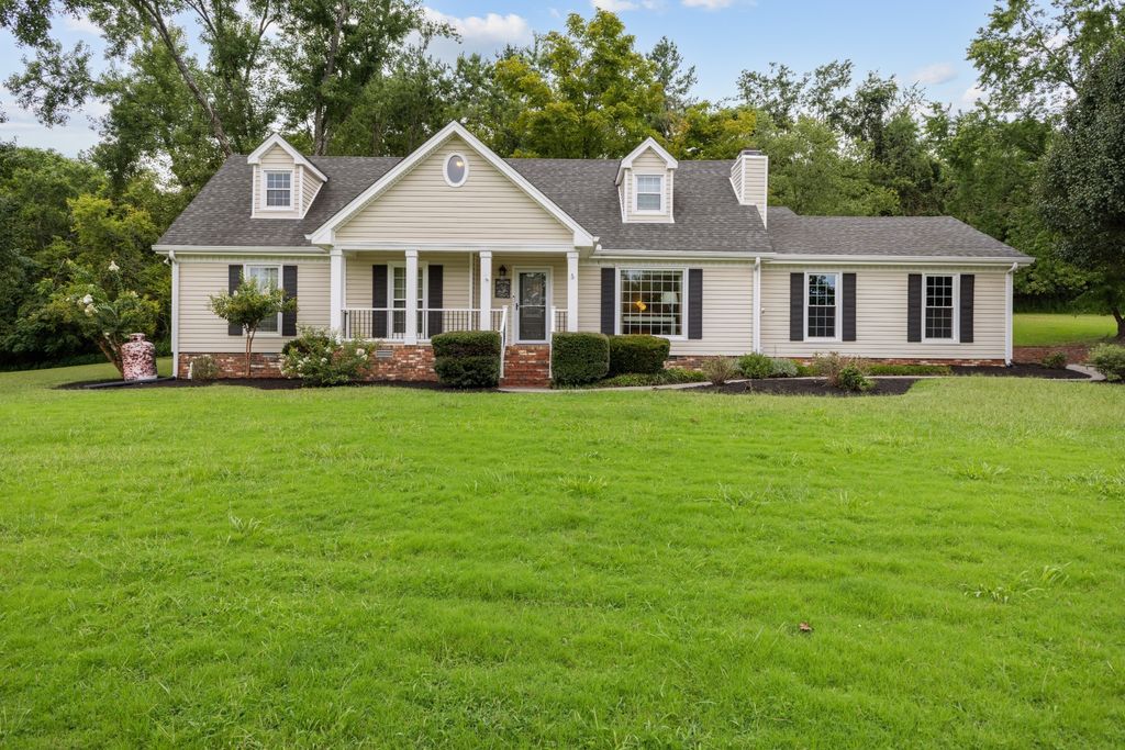 103 Ridgemar Trl, Hendersonville