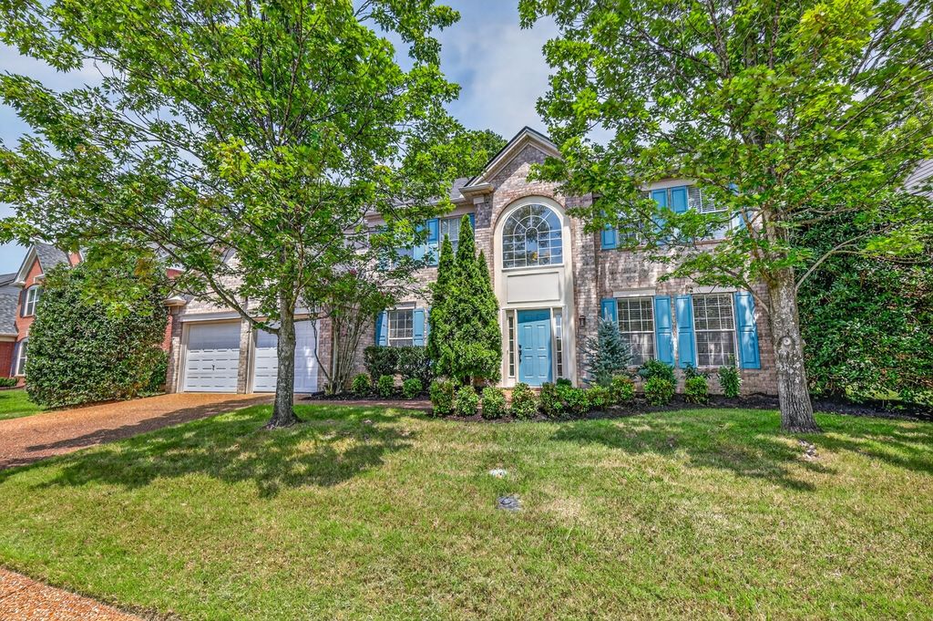 118 Wheaton Hall Lane, Franklin