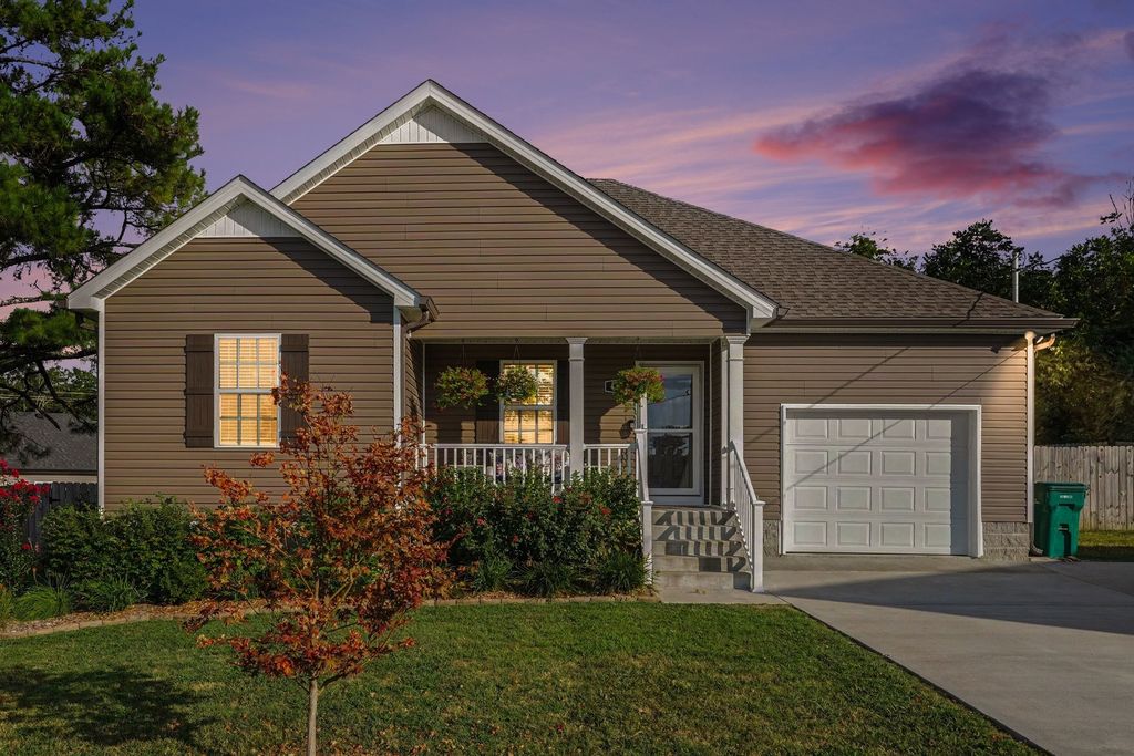 483 Shannon Ct, Lewisburg