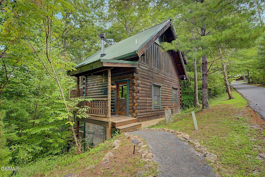 3039 Brothers Way, Sevierville