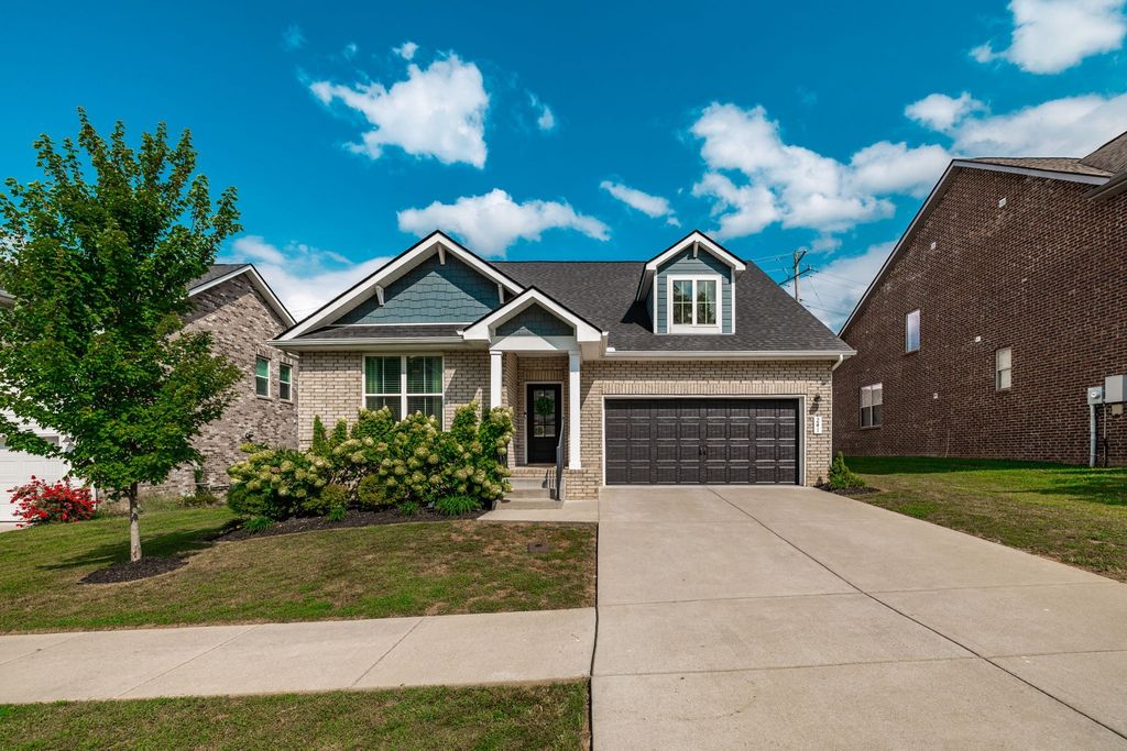 241 Griffin Ln, Gallatin
