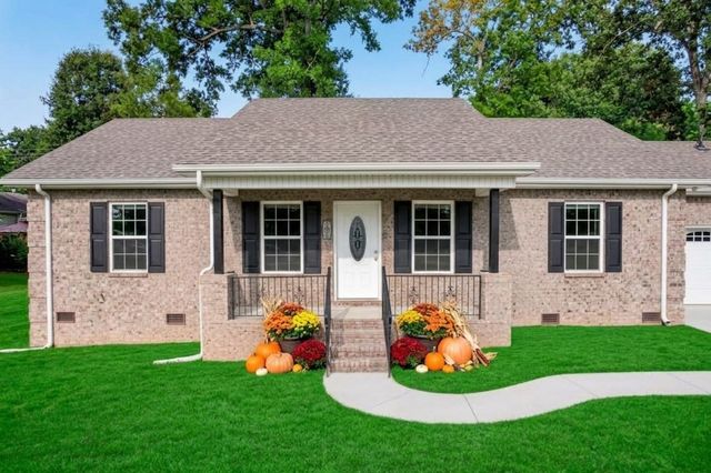 1006 Ovoca Rd, Tullahoma