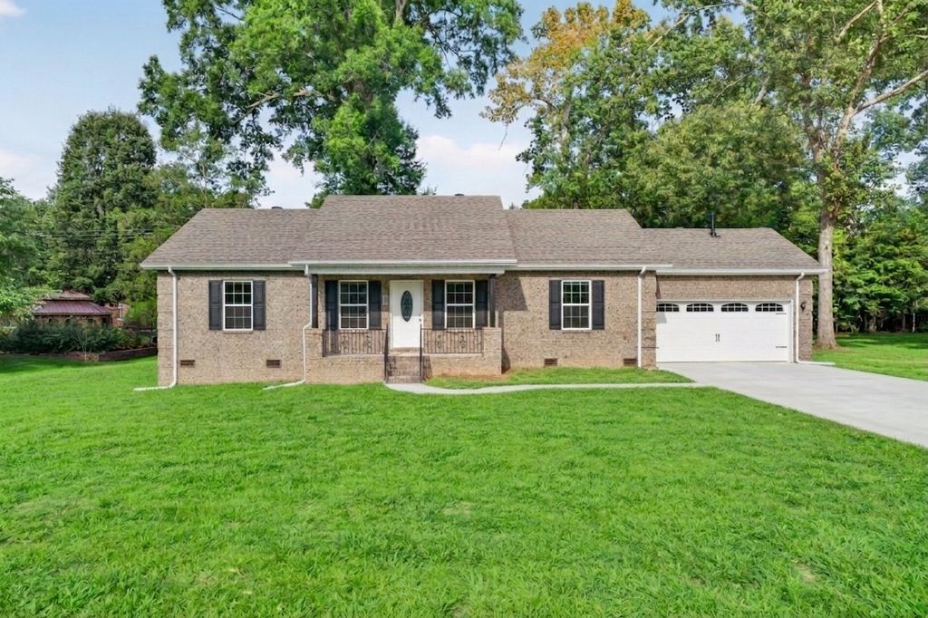 1006 Ovoca Rd, Tullahoma