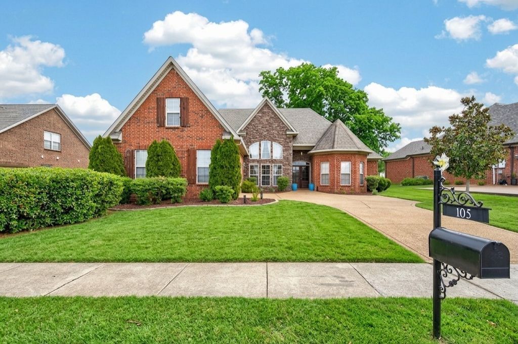 105 Sagamore Trce, Hendersonville