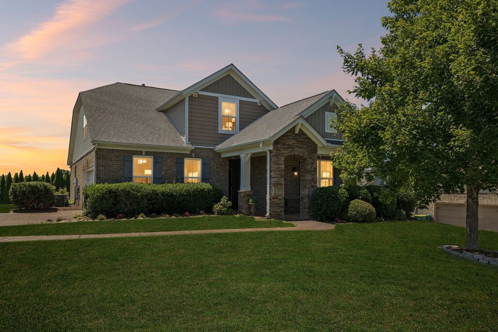 2293 Dewey Dr, Spring Hill