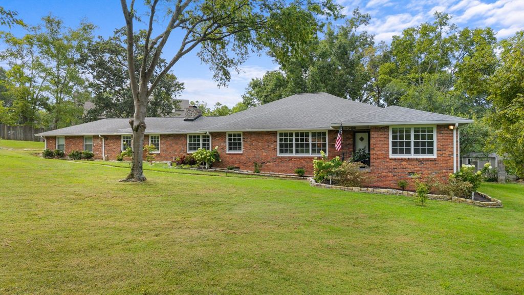 615 W Meade Dr, Nashville