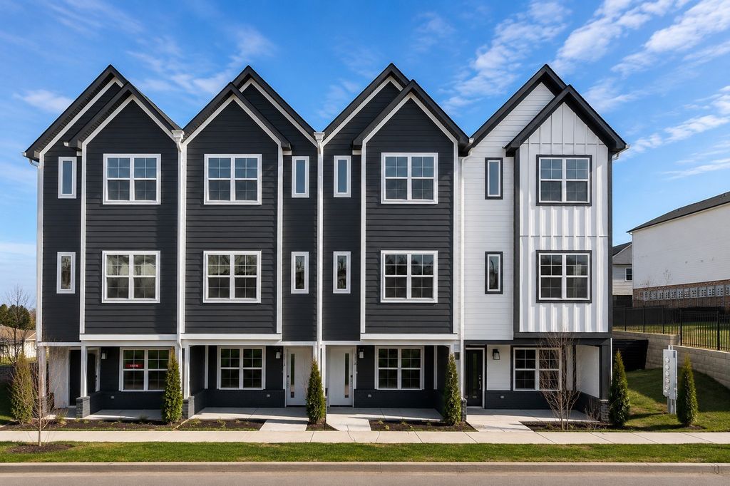 700 N Dupont Ave #201, Madison