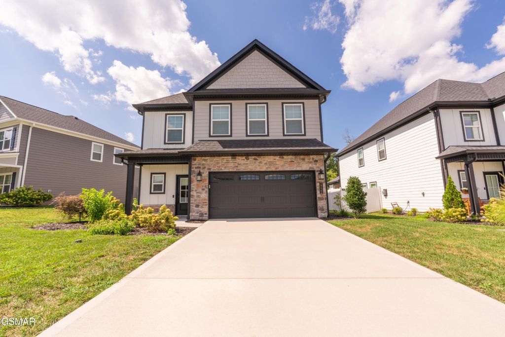 1722 Melton Meadows Drive, Maryville