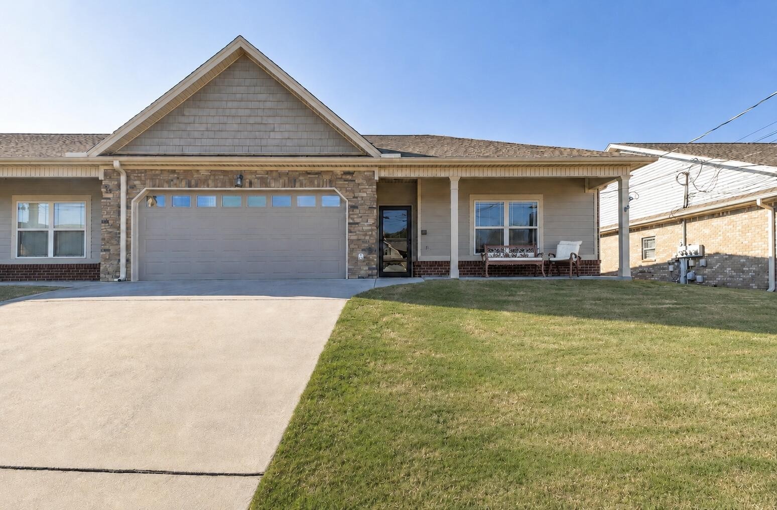 Photo of Listing #3518803