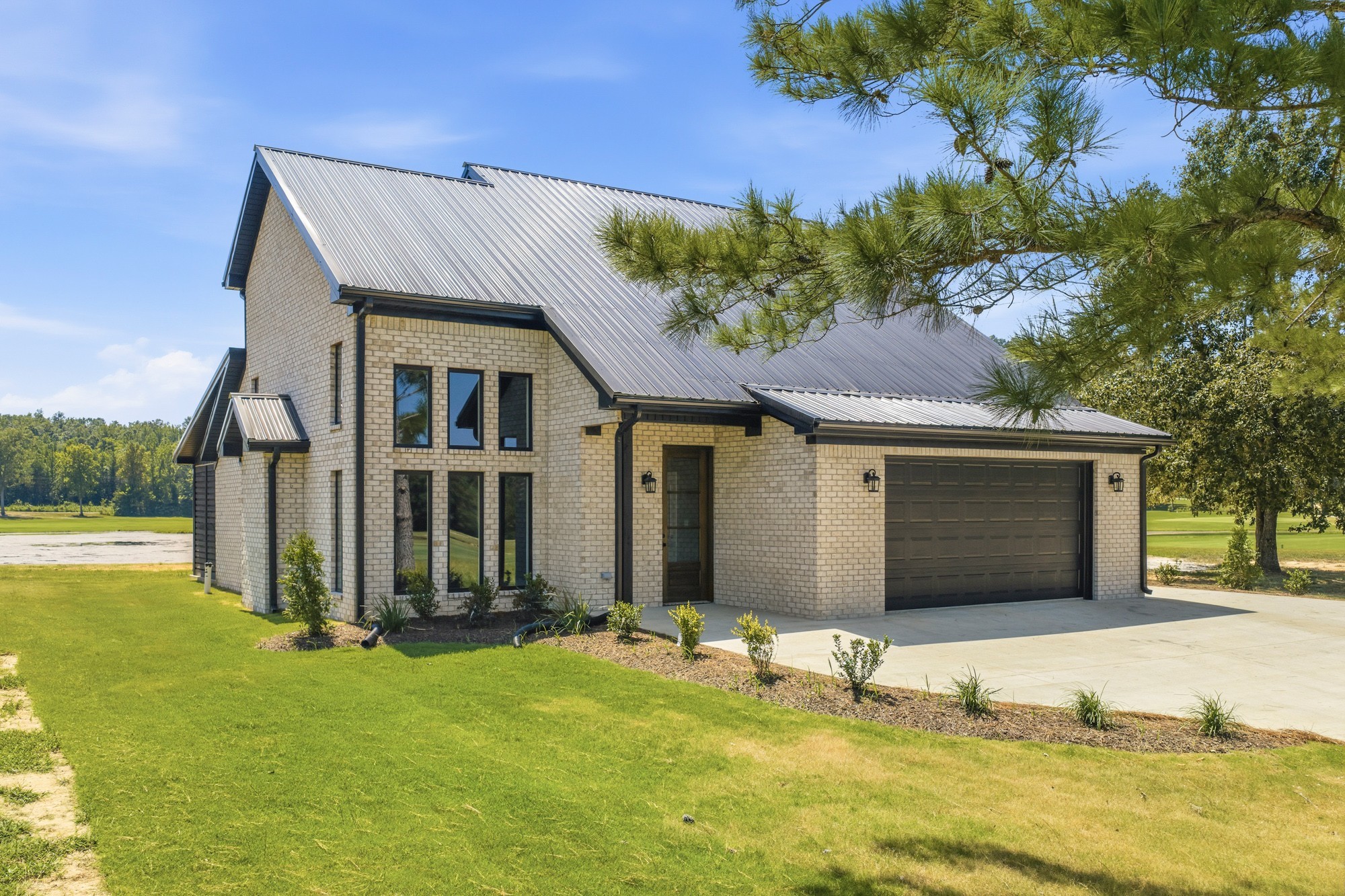 Photo for MLS 3518898 in 325 Golfview Ln Decaturville, TN - 38329