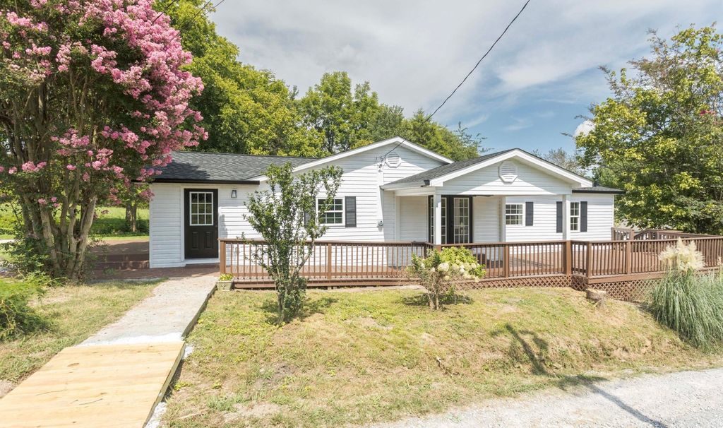 190 Sundance Dr, Evensville