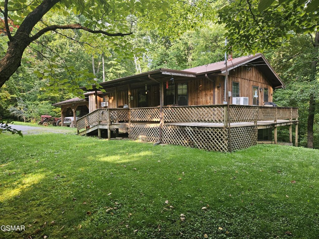 422 Ball Mountain Way, Gatlinburg