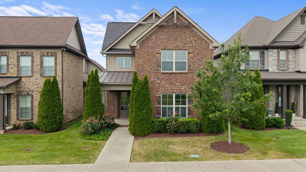1068 Ambling Way, Gallatin