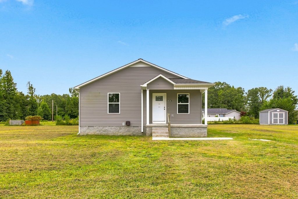 124 Liza Beth Ln, Hohenwald