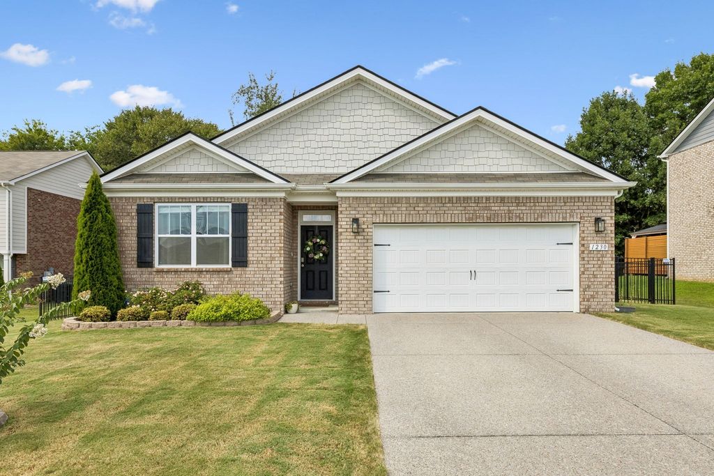 1230 Sylvan Park Dr, Spring Hill