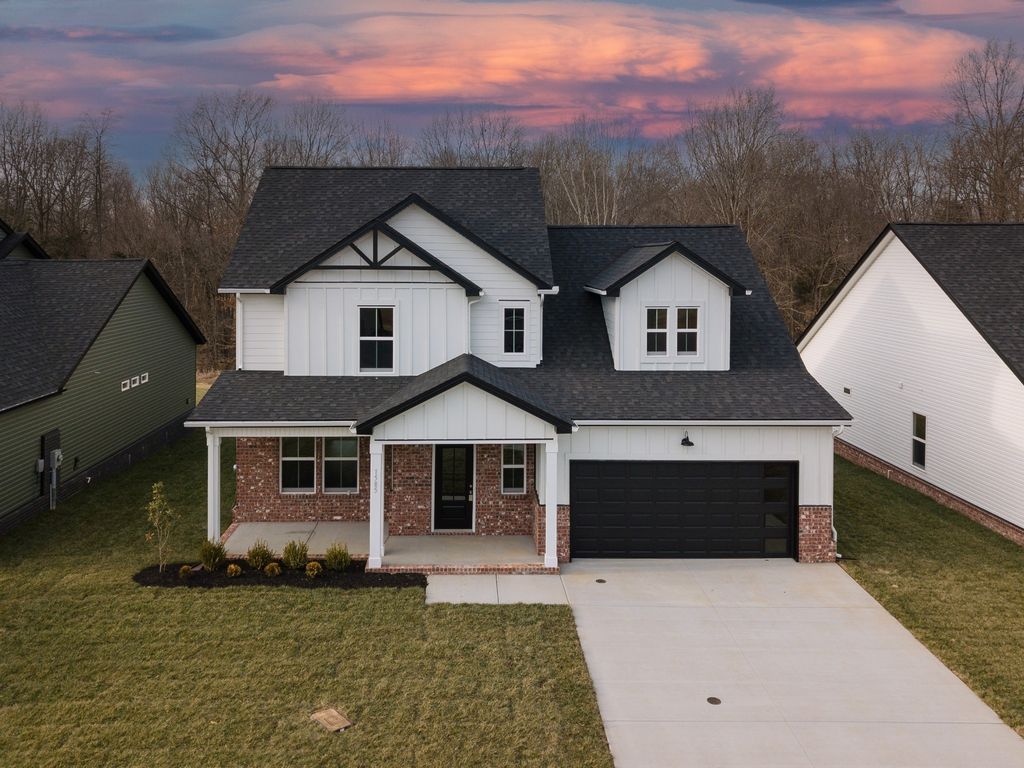 1585 Hidden Creek Trail, Clarksville
