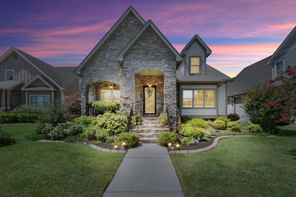 8961 Gentle Mist Cir, Ooltewah
