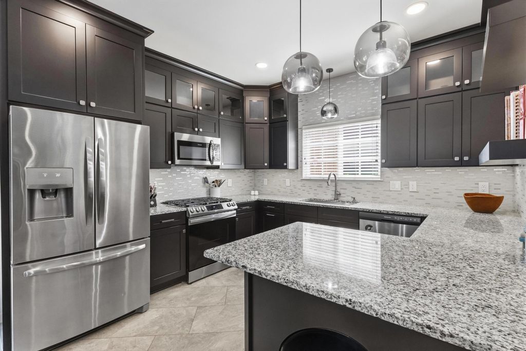 1012 Heathfield Cir, Brentwood