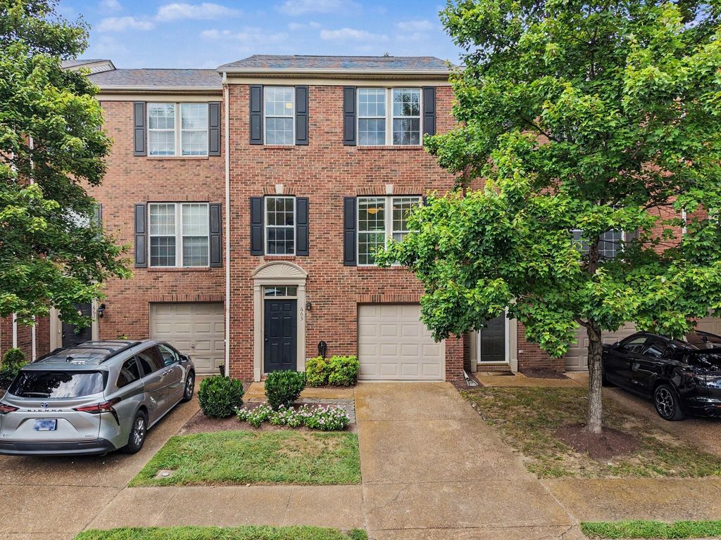 663 Huffine Manor Cir, Franklin
