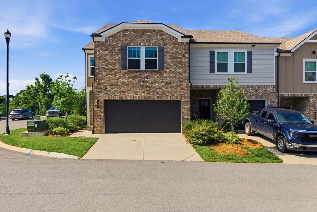 862 Longleaf Ln, Columbia