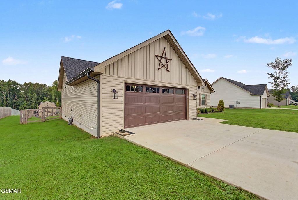 6231 Lanier Road, Maryville