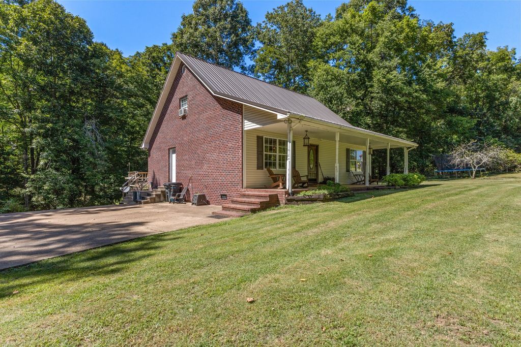7061 E Plunders Creek Rd, Dickson