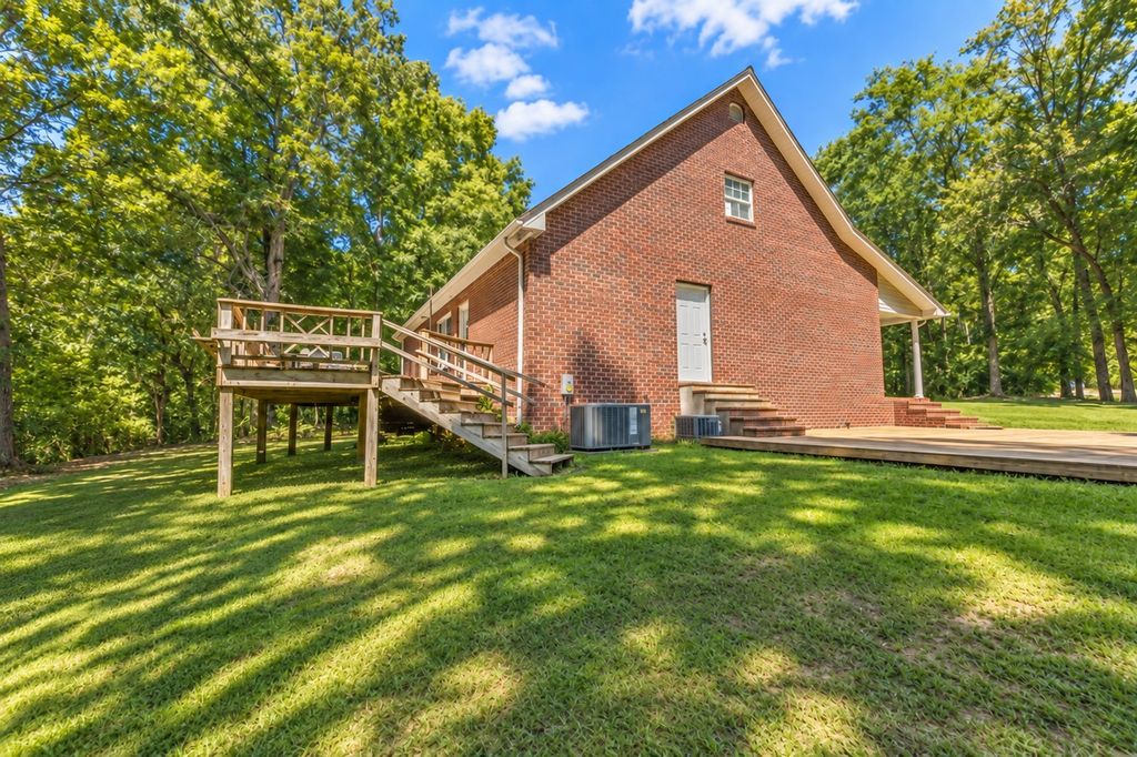 7061 E Plunders Creek Rd, Dickson