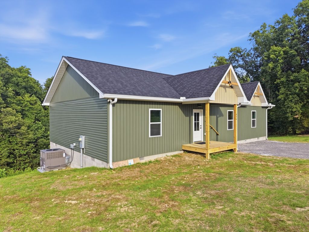 674 Dyer Ridge Rd, Baxter