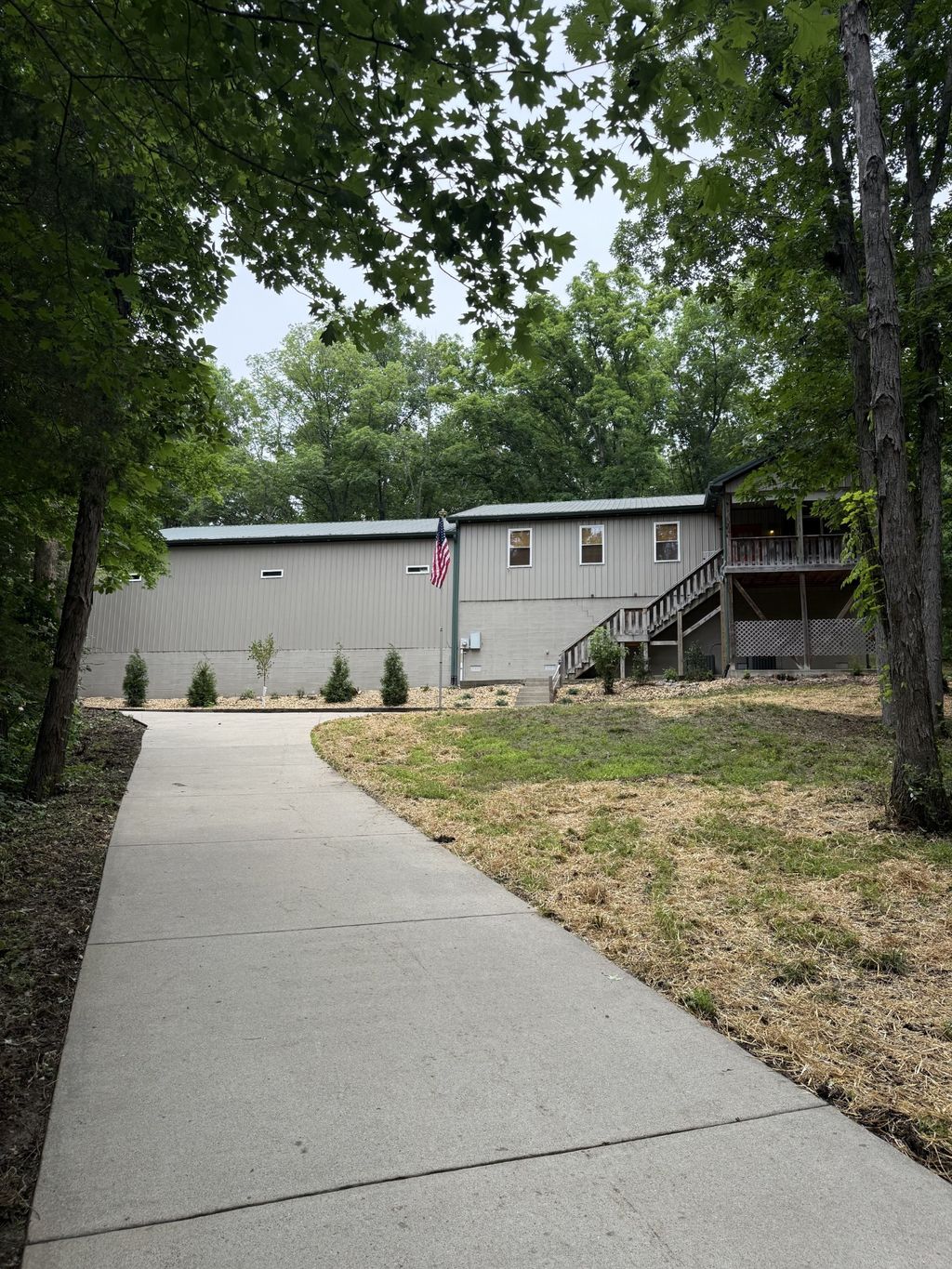 527 Hickory Ridge Rd, Gallatin