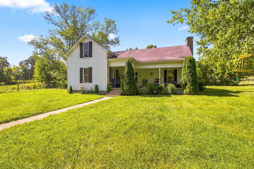 6889 Giles Hill Rd, College Grove