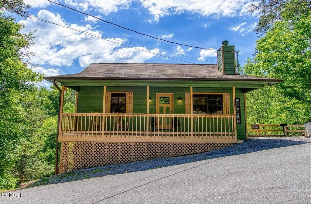 1723 Walker Trail, Sevierville