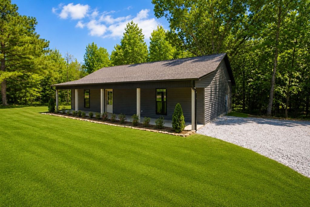19 Scarlet Lane, Lexington