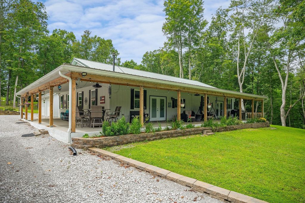 113 Allens Way, Crossville