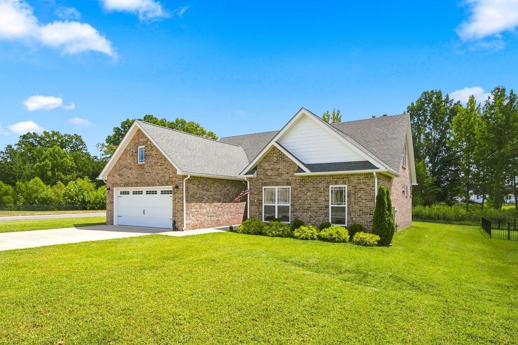 1475 Hereford Blvd, Clarksville