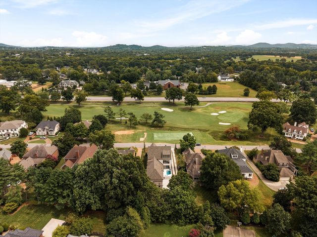 522 Midway Circle, Brentwood